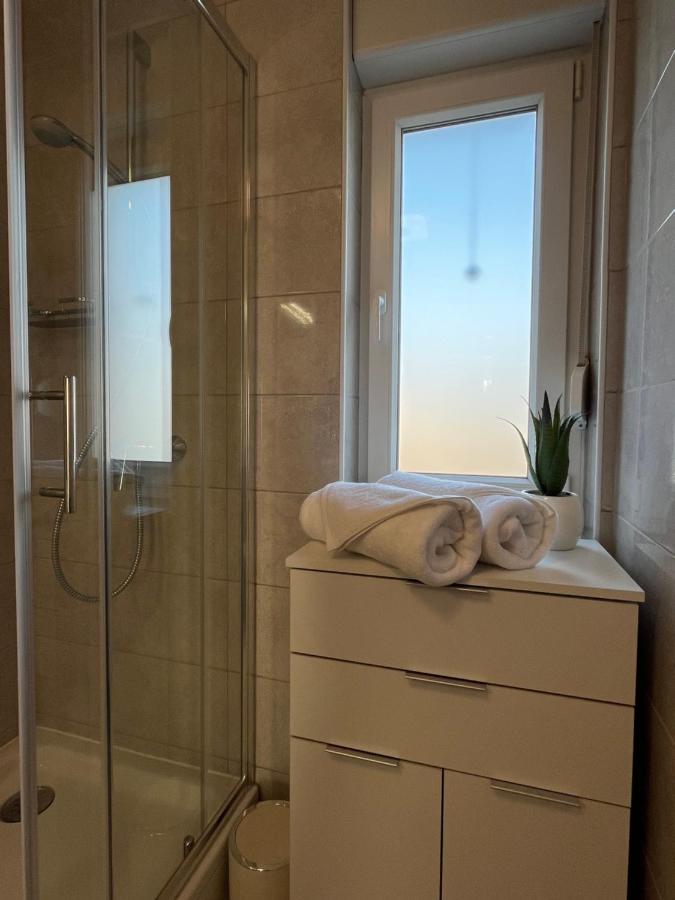 Apartman Yacht 메덜린 외부 사진